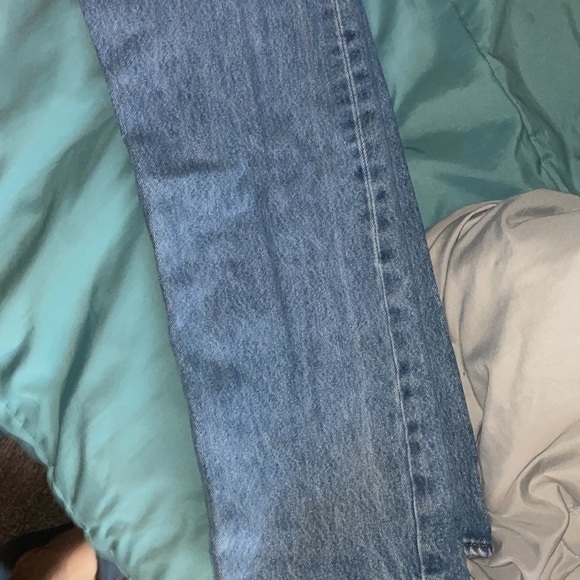 Levi’s jean pre owned - Picture 3 of 4